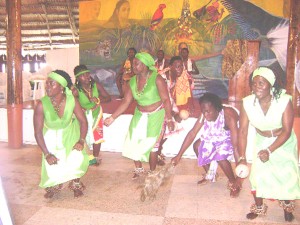 Maroons from the Surinamese contingent perform a dance called “Umandaywe” at the Umana Yana yesterday. 