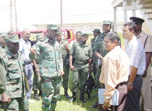 Chief of Staff Gary Best (second from left) at Mabaruma (GDF photo)