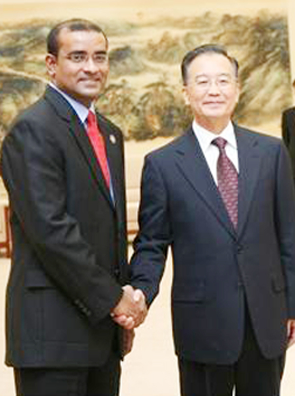President Bharrat Jagdeo with Chinese Premier Wen Jiabao (GINA photo)  
