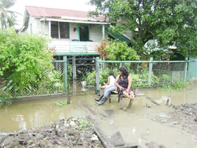 Sunday Lime: this was the most relaxing spot these ladies could find in their flooded environs yesterday. 