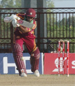 CAMEO SHIV! Shivnarine Chanderpaul, the world’s best batsman treated fans to a cameo knock which included 26 runs fron one over. (Aubrey Crawford photos)    