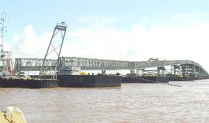 The retractor span on the Berbice River Bridge. 