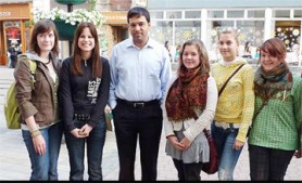 World chess champion Vishy Anand is surrounded by five enthusiastic female chess players/fans during his eight-game, rapid match encounter with Peter Leko earlier in the month. Anand emerged the victor 5-3 following a tense battle with his opponent.