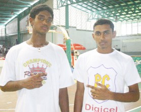 Champions in the making: Mc Kenzie High School Captain Akeem Kanhai (L) and Richard Mohandatt of President’s College. (Orlando Charles photo)  