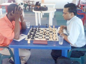 BLUNDER! Wendell Meusa holds his head in his match against Shiv Nandalall.