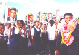 Campaigning for the 2001 elections