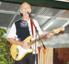 Dave Martins doing his thing at the opening ceremony of GuyExpo 2009 last night 