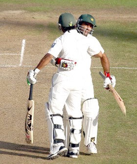 Openers Taufeeq Umar and Mohammad Hafeez guided Pakistan to their 10-wicket win. 	  