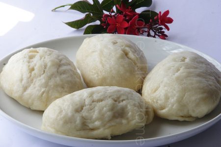 Fluffy steamed dumplings (Photo by Cynthia Nelson)