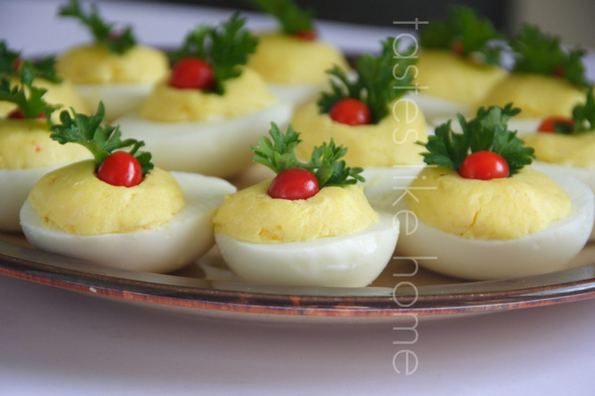 Devilled (Stuffed) Eggs (Photo by Cynthia Nelson)