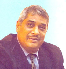  Khurshid Sattaur 