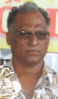 Neil Kumar 