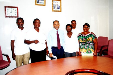 Minister Ramsammy with recipients of the READ loan/grant support