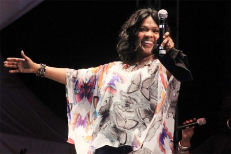 CeCe Winans shares a performance with the crowd at the Gospel Festival last Saturday (Arian Browne photo)
