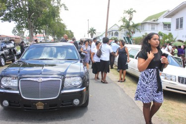 20130409funeral16