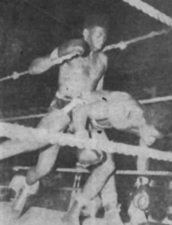 FLASHBACK! Fitzroy Whyte has Battling Campbell in the oddest of positions during one of his earlier fights.
