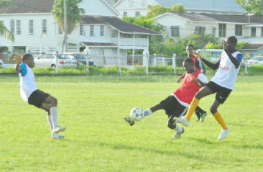 Action between GITC in white and Dolphin Secondary in red 