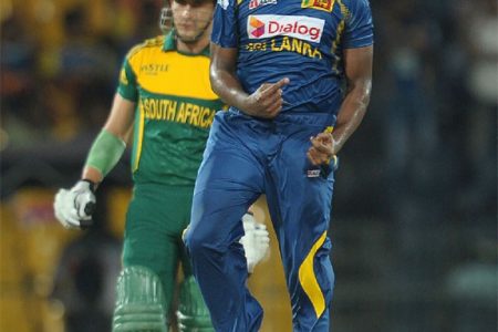  Thisara Perera celebrates after dismissing Petersen, leaving South Africa on 75 for 4
(AFP photo)