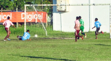 Waramadong Secondary scoring their second goal of the match 