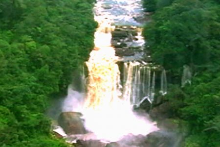Amaila Falls photo
courtesy GINA