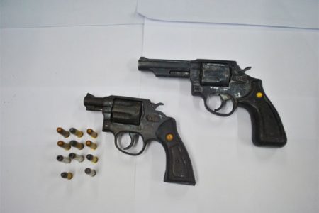  The guns retrieved (Police photo)

