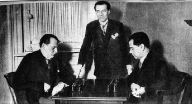  Dr Alexander Alekhine v Jose Raul Capablanca during their 1927 World Championship match. Nicknamed the ‘Human chess machine,” and the ‘Glamour boy of chess,’ Capablanca went into the match brimming with confidence. He said chess was easier than breathing. Alekhine came from behind and tied his score. Then Alekhine went one game up in the match, and Capablanca began fighting for his life. The first person to reach six games, was to be declared the winner of the match. Alekhine won, and never gave the Cuban chess machine a rematch.