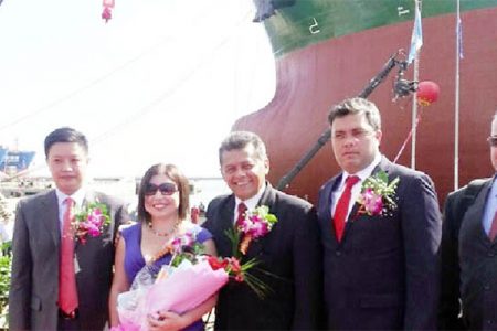 From left to right, President of Bohai Shipyard Group Co. Yuan Yang, the Minister Silvia Aular, President of PDVSA Naval, Engineer Hector Manuel Pernia and CEO of CV Diaz shipping Limited .. on September 9, 2012 in the premises of the Bohai Shipbuilding Heavy Industry Co., Ltd in China during the launching of the tanker “Carabobo” Photo Embassy of Venezuela in China.
