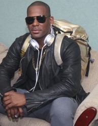 R&B R. Kelly at the Cheddi Jagan International Airport Timehri yesterday, shortly after his arrival (Photo by Arian Browne) 