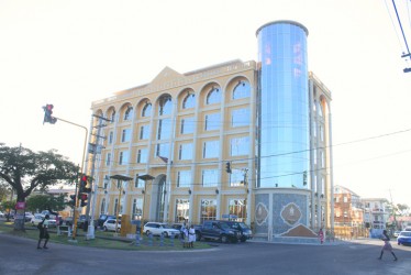 A view of the newly completed building on Camp and Lamaha streets yesterday. It is to be the location of the newest New Thriving Restaurant outlet and will also house a hotel operated by the New Thriving company. (Arian Browne photo) 