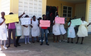 Nurses at the Fort Wellington Hospital yesterday joined their colleagues in other regions and staged a “sit-in” in protest to the 5% wage increase that the government promised public servants.