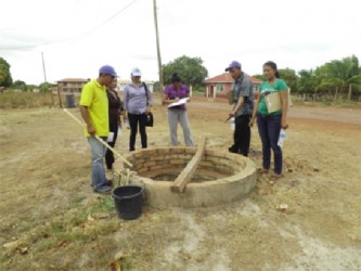 Participants of the DANA workshop on a field exercise in Tabatinga 
