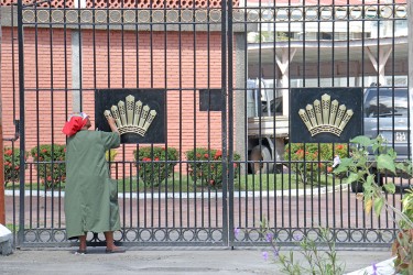 Sprucing up works being done on the Cacique Crown at the Office of the President today.