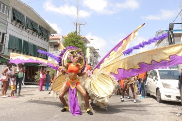 The South Ruimveldt Secondary School float ‘Honouring African Traditions’ at the Children Costume Parade on Saturday, sponsored by GT&T. (Photo by Arian Browne)