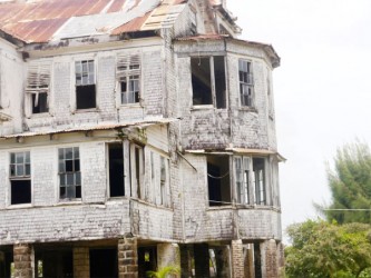 The deteriorating East Lothian House – it has lost some of its roof and is no longer waterproof 