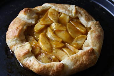  Apple Crostata (Coconut oil pastry dough) (Photo by Cynthia Nelson) 