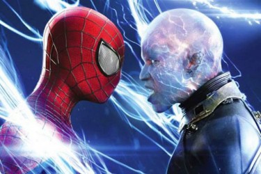 Andrew Garfield (Spiderman) and Jamie Foxx (Electro) 