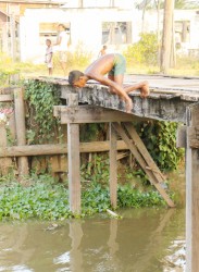 20140608jumping off bridge