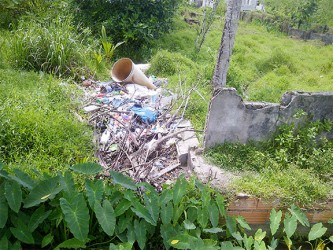 A garbage heap in an abandoned yard in First Street, Mocha 