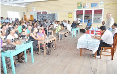 President Donald Ramotar addressing residents of Wakapau (GINA photo)