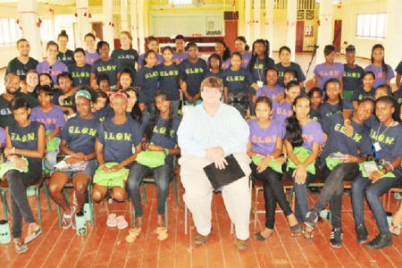 Chargé d’ Affaires of the US Embassy Bryan Hunt (sitting at centre) with the GLOW participants. (US Embassy photo)