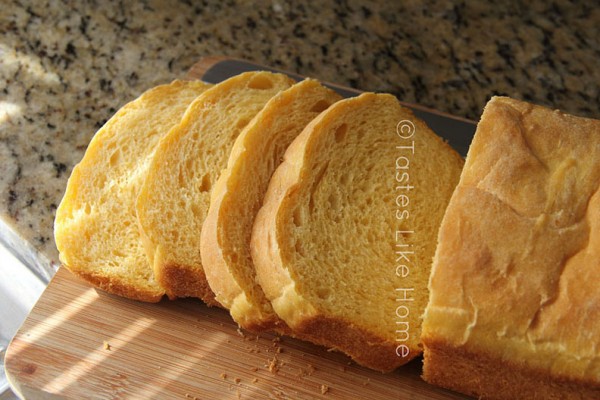 Sliced Sweet Potato Bread (Photo by Cynthia Nelson) 
