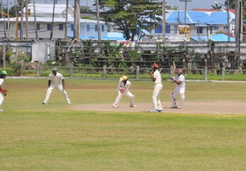 Shivnarine Chanderpaul gathers some runs on the on-side during his half-century  
