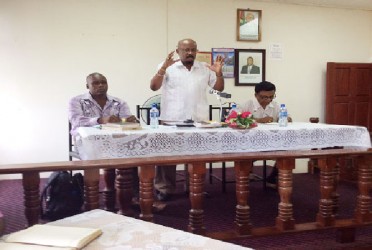 Minister of Local Government Norman Whittaker addressing the council (Ministry of Local Government photo) 