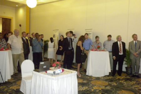 The gathering at the reception (Ministry of Natural Resources photo)
