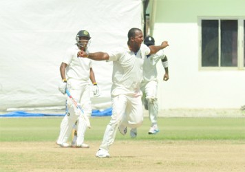 Man-of-the-match Dwayne Smith celebrates the final wicket of Devendra Bishoo 
