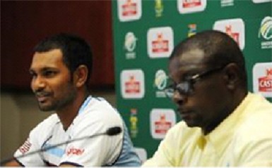 Team manager Sir Richie Richardson (right) and captain Denesh Ramdin speak during a media conference yesterday. (Photo courtesy WICB Media) 