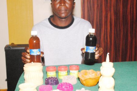 Devon Gilead and his hand-made bee products 