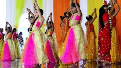  Dharmic Nritya Sangh dancers