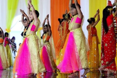  Dharmic Nritya Sangh dancers