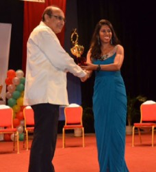  Vidushi Persaud accepting the 2014 Female Sports Official award.  